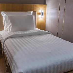 Single kamar standard